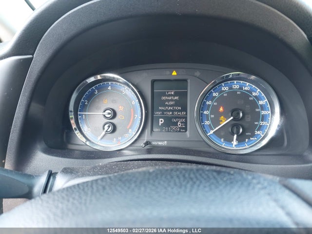 2T1BURHE6KC220558 Toyota COROLLA LE