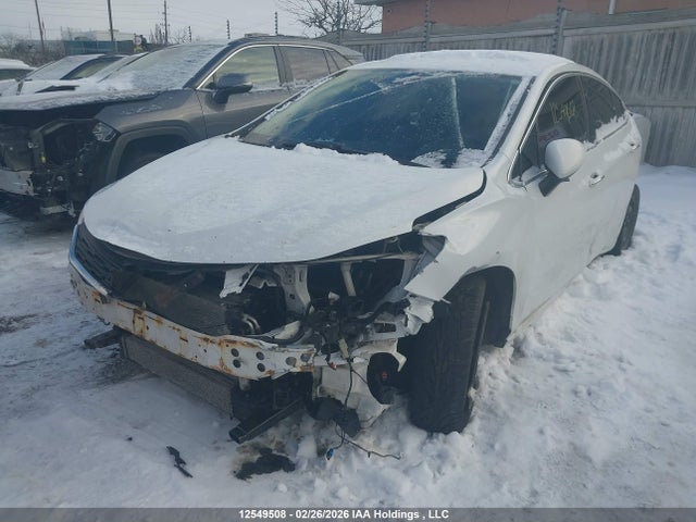 1G1BF5SM1J7197556 Chevrolet Cruze Premier Auto