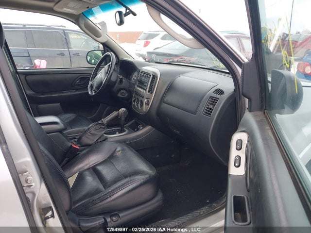 12549597 :رقم المزاد ، 1FMCU94145KA38489 vin ، 2005 Ford Escape Limited مزاد بيع