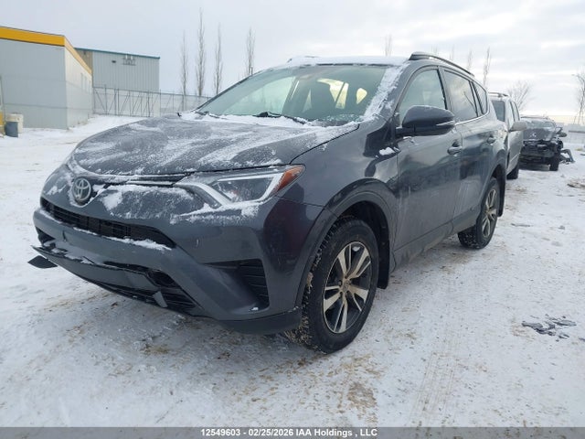 Продажа на аукционе авто 2018 Toyota Rav4 Le, vin: 2T3BFREV9JW756651, номер лота: 12549603