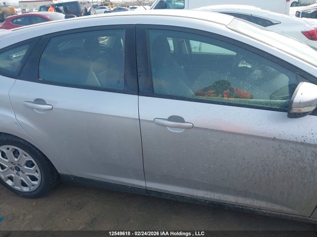 1FADP3K28EL394338 Ford FOCUS SE