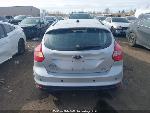 1FADP3K28EL394338 Ford FOCUS SE