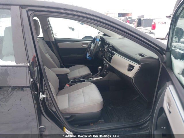 12549693 :رقم المزاد ، 2T1BURHEXFC431316 vin ، 2015 Toyota Corolla L/le/le Pls/prm/s/s Pls مزاد بيع