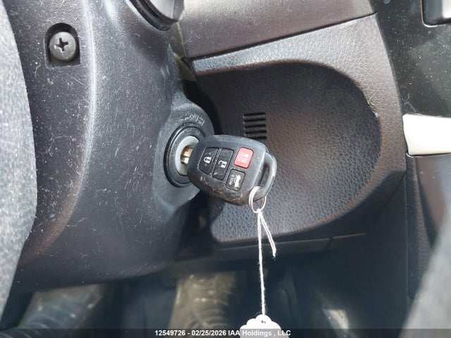 2T1BURHE5FC425617 Toyota COROLLA LE