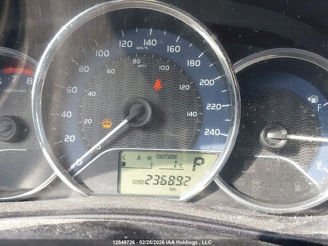 2T1BURHE5FC425617 Toyota COROLLA LE