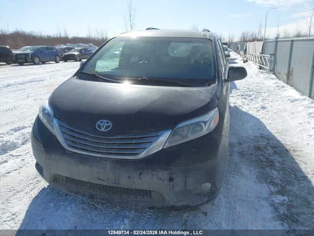 Toyota Sienna Xle 7 Passenger 2015 5TDDK3DCXFS123375 Image 13