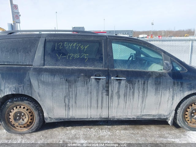 Toyota Sienna Xle 7 Passenger 2015 5TDDK3DCXFS123375 Image 14