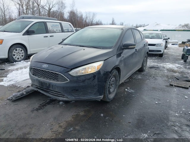 1FADP3K22HL268660 Ford FOCUS SE