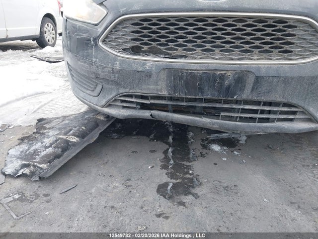 1FADP3K22HL268660 Ford FOCUS SE