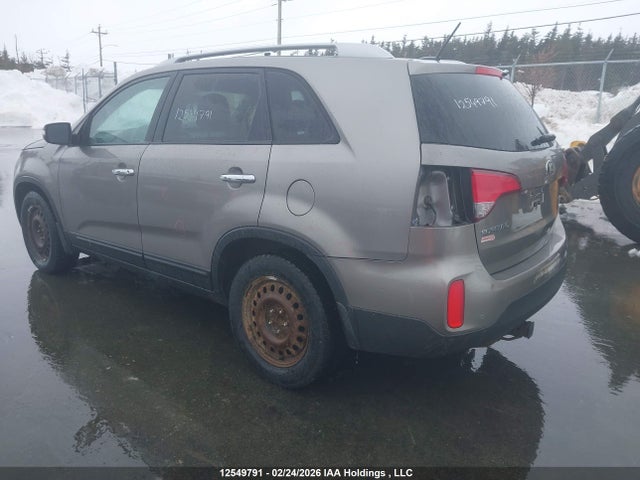 5XYKT3A6XFG658125 KIA SORENTO LX