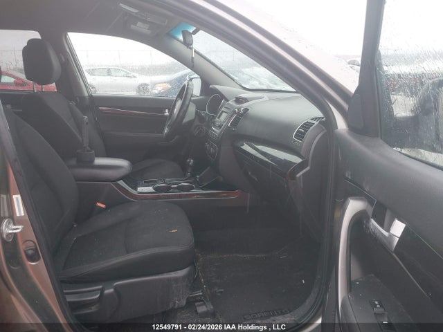 5XYKT3A6XFG658125 KIA SORENTO LX