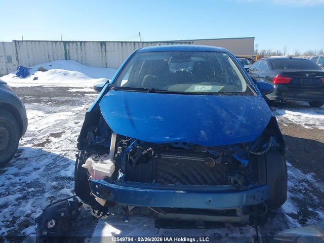 VNKKTUD39GA063010 Toyota Yaris L/le/se