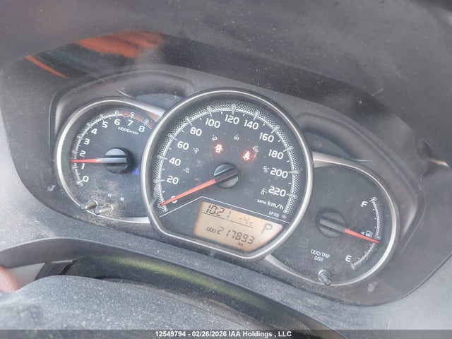 VNKKTUD39GA063010 Toyota Yaris L/le/se