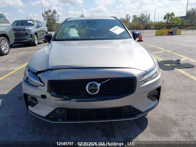 YV1062SX7P2524775 Volvo V60 B6 Ultimate Dark Theme