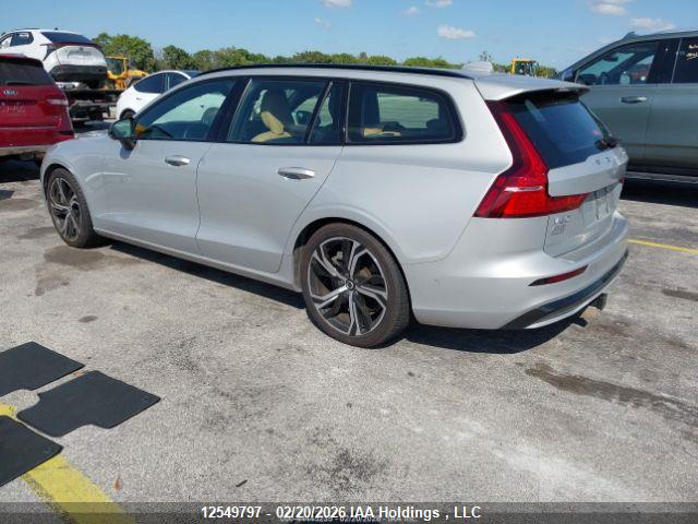 YV1062SX7P2524775 Volvo V60 B6 Ultimate Dark Theme