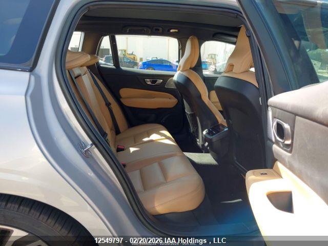 YV1062SX7P2524775 Volvo V60 B6 Ultimate Dark Theme