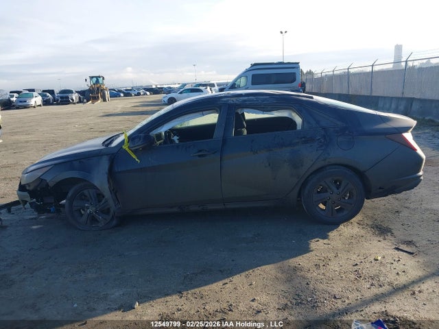 KMHLM4AG5PU546974 Hyundai ELANTRA SEL