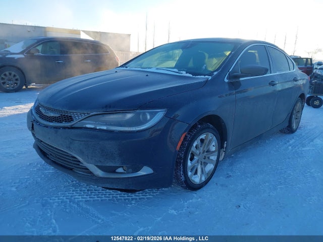 Chrysler 200 Limited 2016 1C3CCCAB7GN198051 Image 2