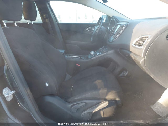 Chrysler 200 Limited 2016 1C3CCCAB7GN198051 Image 5