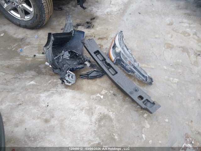 12549812 :رقم المزاد ، 5YFBPMBE6NP368586 vin ، 2022 Toyota Corolla Le مزاد بيع