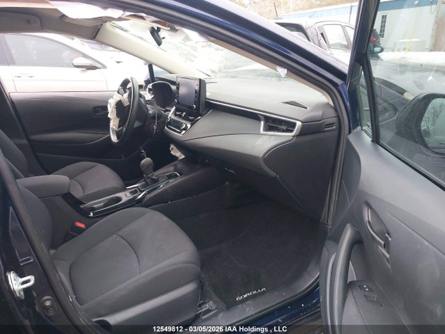 12549812 :رقم المزاد ، 5YFBPMBE6NP368586 vin ، 2022 Toyota Corolla Le مزاد بيع