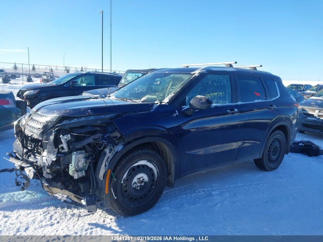 12541251 :رقم المزاد ، JA4J4UA89PZ605297 vin ، 2023 Mitsubishi Outlander Le/le Premium/noir/se/sel مزاد بيع