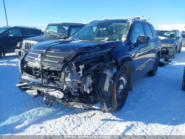 12541251 :رقم المزاد ، JA4J4UA89PZ605297 vin ، 2023 Mitsubishi Outlander Le/le Premium/noir/se/sel مزاد بيع