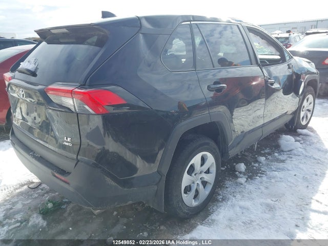 2T3B1RFV7RC426064 Toyota RAV4 LE