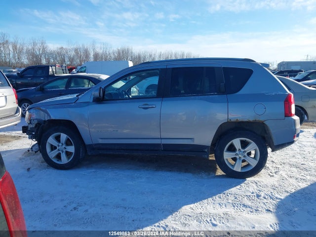 1C4NJDAB0GD771118 Jeep Compass Sport/north