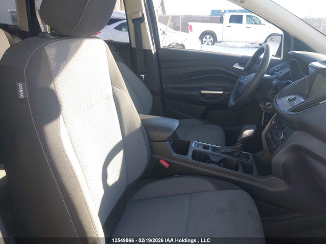1FMCU9GD4JUC81479 Ford ESCAPE SE
