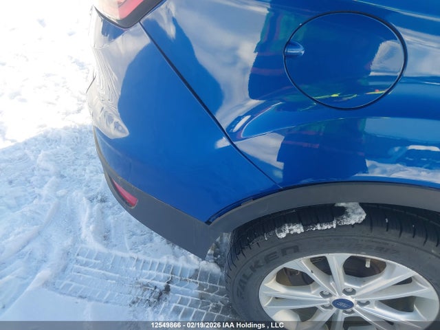 1FMCU9GD4JUC81479 Ford ESCAPE SE