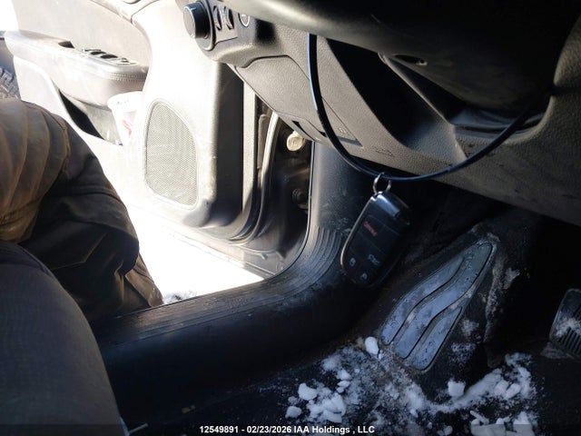 12549891 :رقم المزاد ، 1C3CCCFB5FN682730 vin ، 2015 Chrysler 200 Lx مزاد بيع