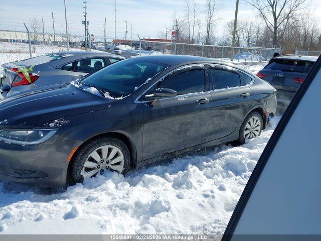 12549891 :رقم المزاد ، 1C3CCCFB5FN682730 vin ، 2015 Chrysler 200 Lx مزاد بيع