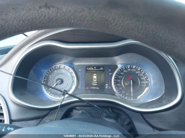 12549891 :رقم المزاد ، 1C3CCCFB5FN682730 vin ، 2015 Chrysler 200 Lx مزاد بيع