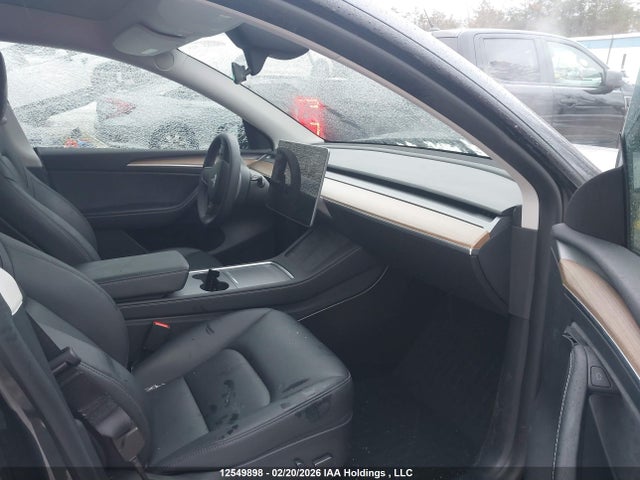 Продажа на аукционе авто 2024 Tesla Model Y, vin: LRWYGDEE5RC642149, номер лота: 12549898