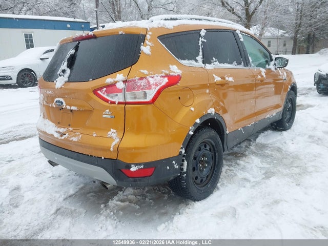 1FMCU9GXXGUA24460 Ford ESCAPE SE