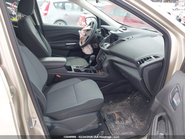 1FMCU9G97HUA66426 Ford ESCAPE SE