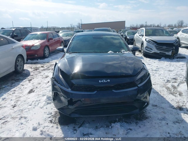 12550023 :رقم المزاد ، 3KPF24AD2PE614739 vin ، 2023 Kia Forte مزاد بيع