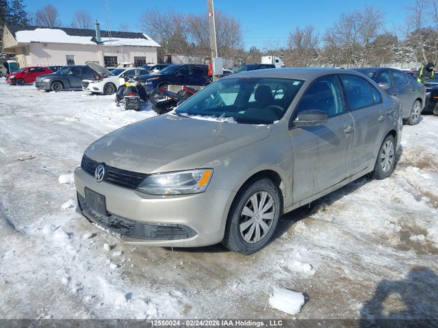 2013 Volkswagen Jetta 2.0l Trendline/2.0l Trendline+ მანქანა იყიდება აუქციონზე, vin: 3VW2K7AJ9DM283646, აუქციონის ნომერი: 12550024