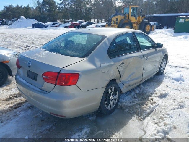 2013 Volkswagen Jetta 2.0l Trendline/2.0l Trendline+ მანქანა იყიდება აუქციონზე, vin: 3VW2K7AJ9DM283646, აუქციონის ნომერი: 12550024