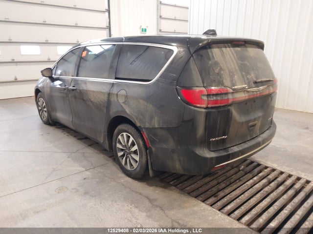2C4RC1L7XNR107888 Chrysler Pacifica Hybrid Touring L