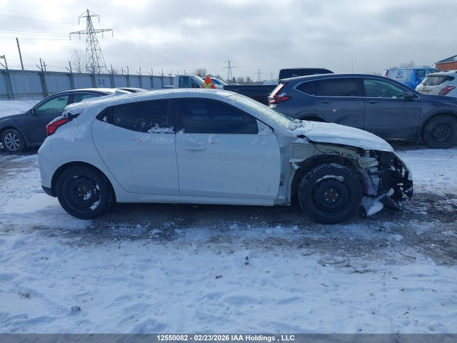 KMHTG6AFXKU004773 Hyundai Veloster 2.0 Gl
