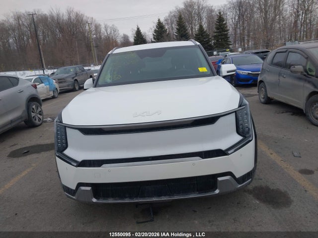 KNDADFS56R6040582 KIA Ev9 Land/land W/premium Package