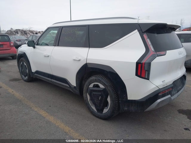 KNDADFS56R6040582 KIA Ev9 Land/land W/premium Package