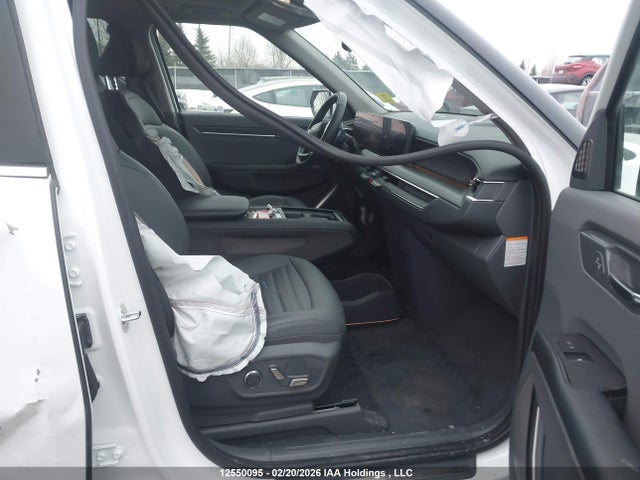 KNDADFS56R6040582 KIA Ev9 Land/land W/premium Package