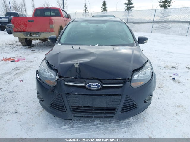 1FADP3J21EL120674 Ford Focus Titanium