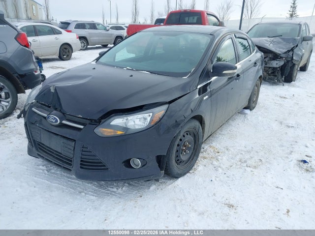 1FADP3J21EL120674 Ford Focus Titanium