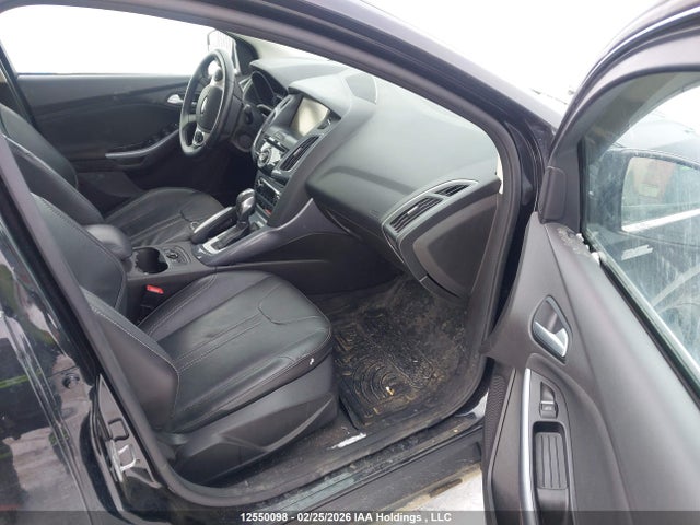 1FADP3J21EL120674 Ford Focus Titanium