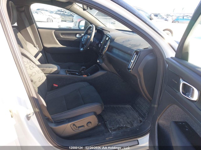 YV4ED3GB6N2008633 Volvo C40 Recharge Pure Electric P8 Ultimate
