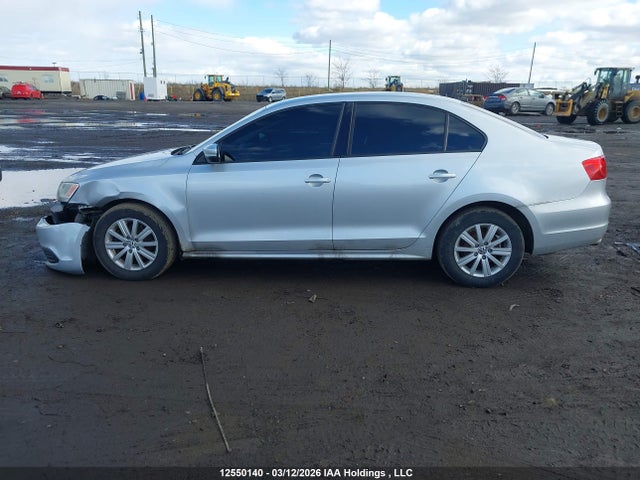 12550140 :رقم المزاد ، 3VWDK7AJ8BM026645 vin ، 2011 Volkswagen Jetta 2.0l Comfortline مزاد بيع